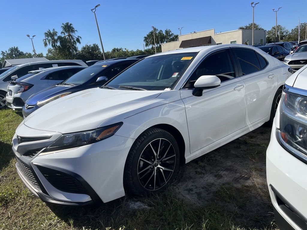 2021 Toyota Camry SE 5