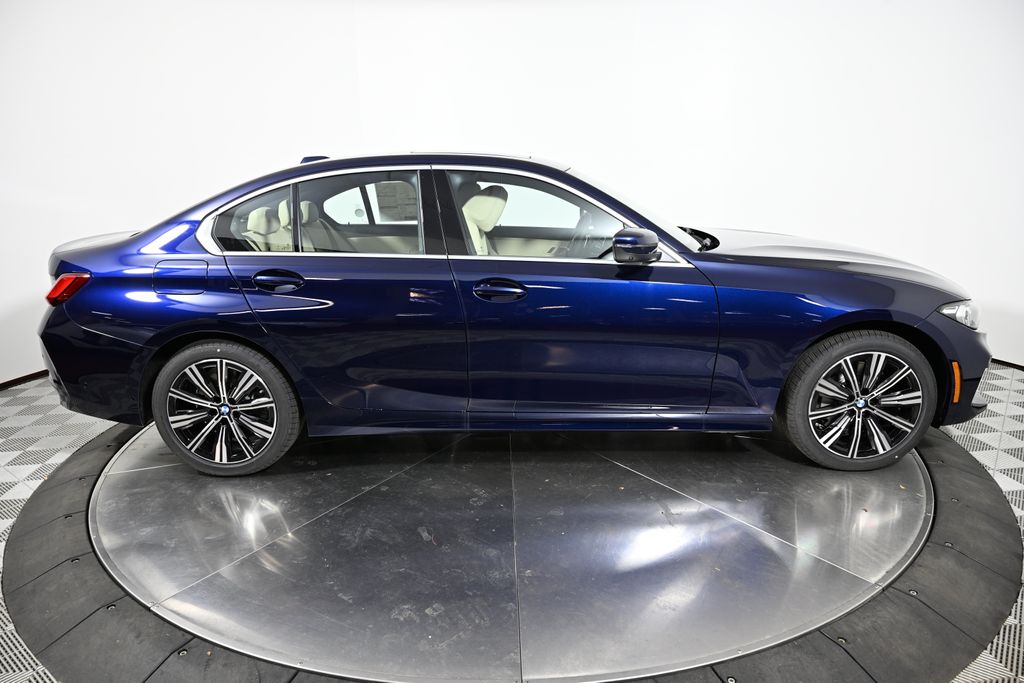 Thumbnail: 2026 BMW 3 Series - 6