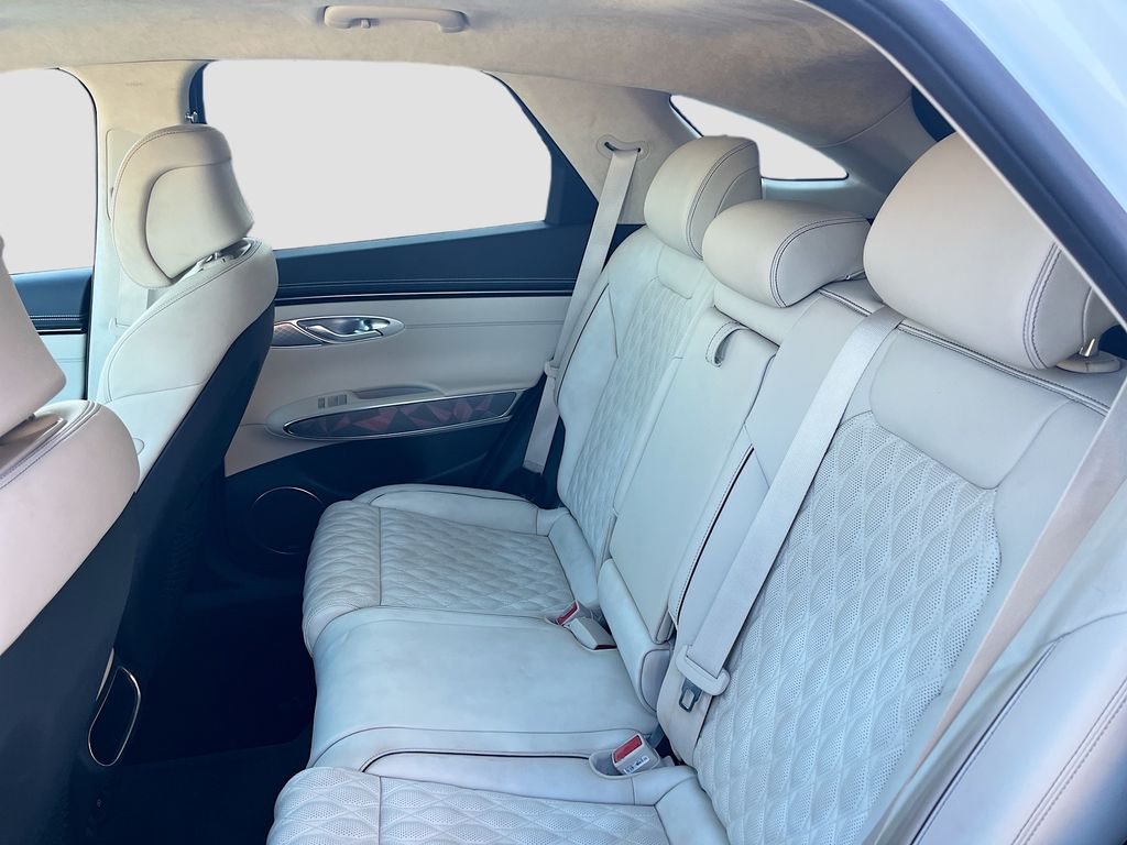 Used 2025 White Genesis 3.5T Sport Advanced image 26
