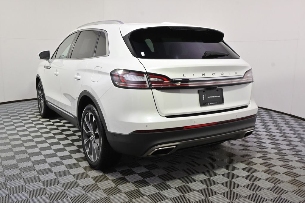 Certified Used 2023 White Lincoln Reserve image 4