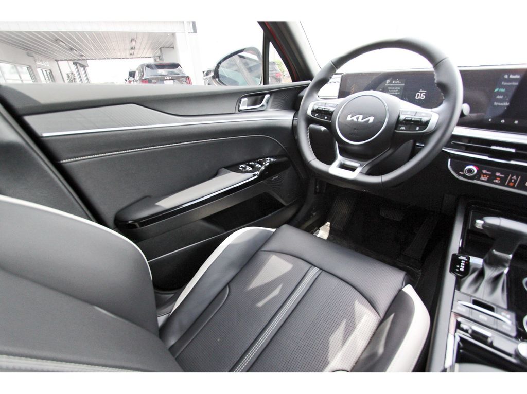 New 2026 Kia K5 Sedan