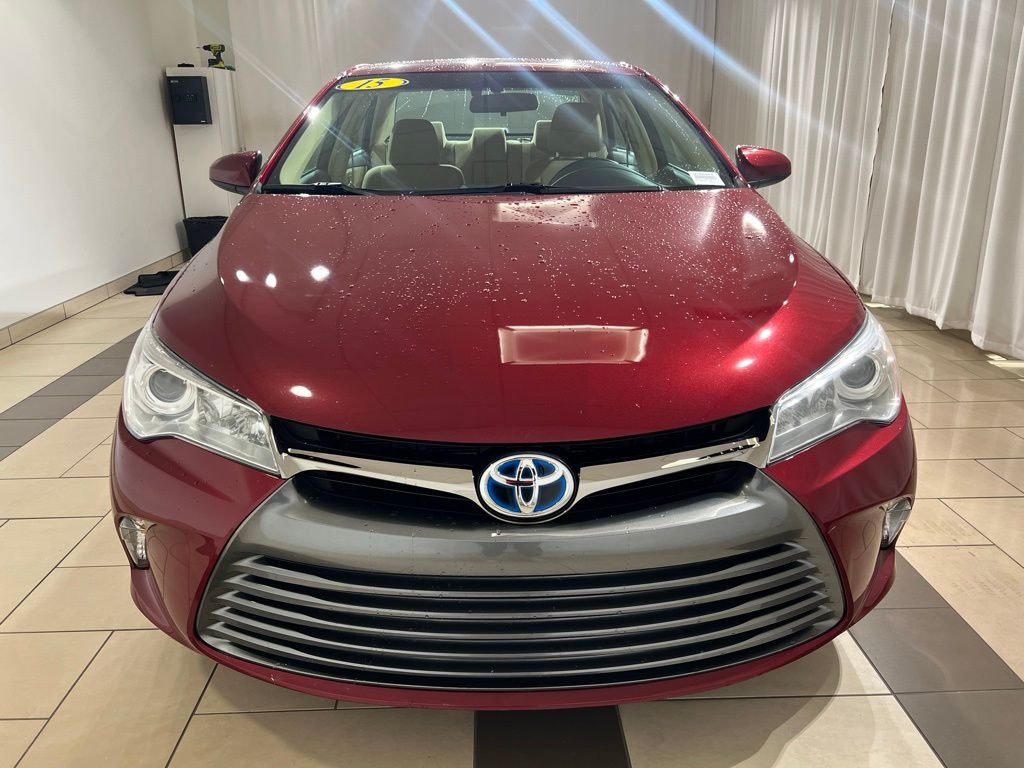 2015 Toyota Camry LE 9