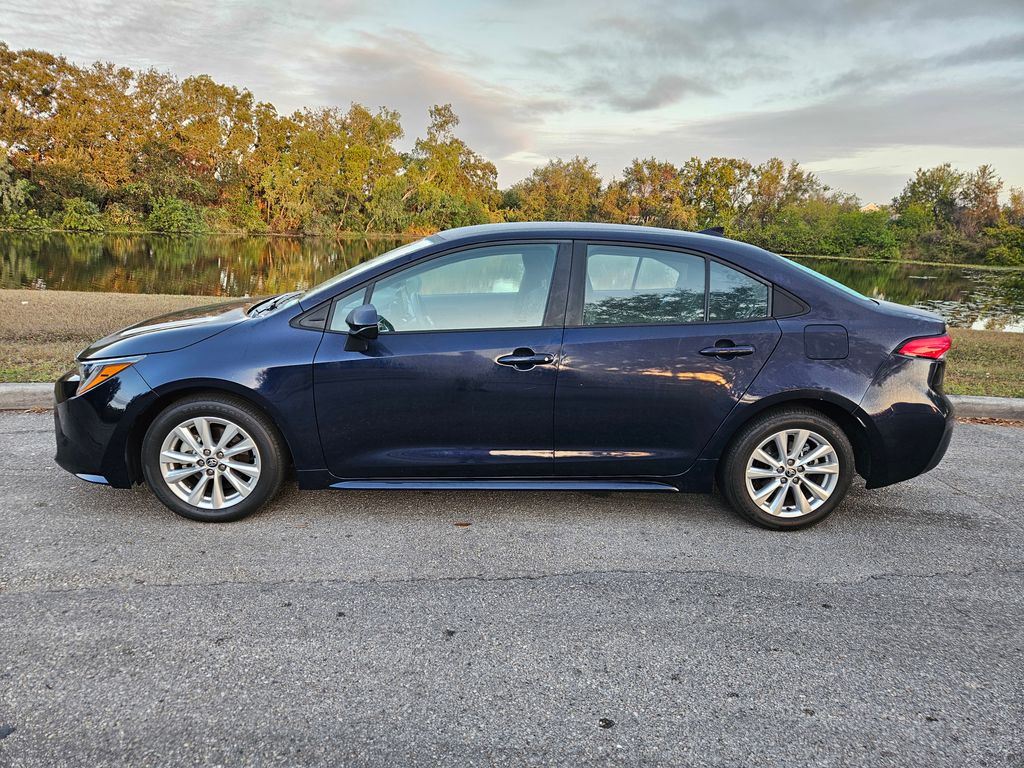 2023 Toyota Corolla LE 2