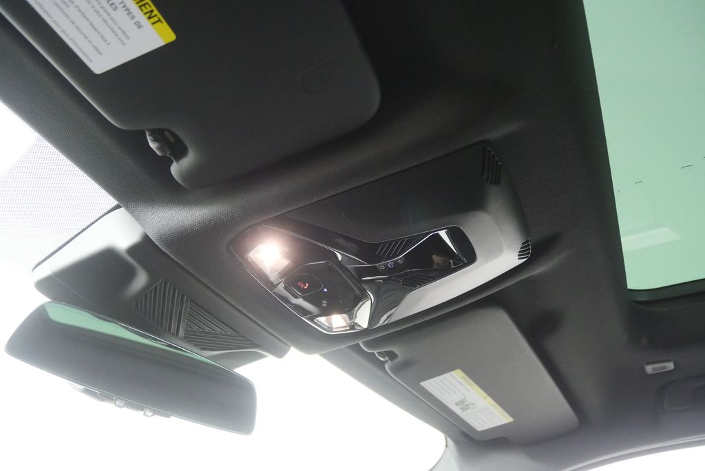 Thumbnail: 2025 BMW X2 - 20