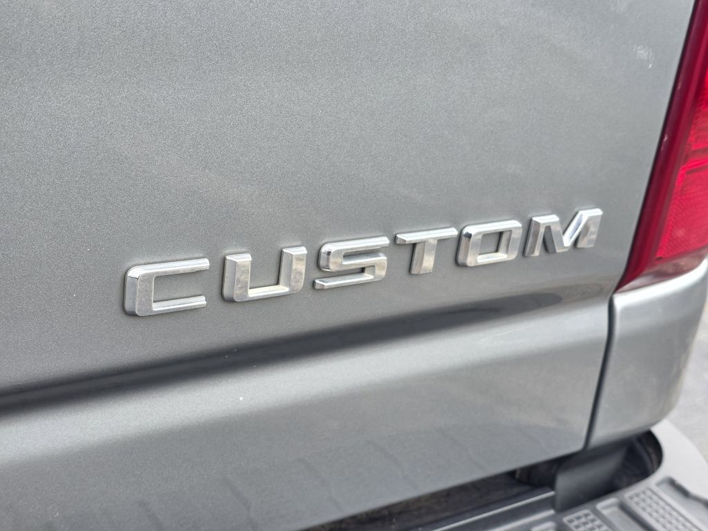 2024 Chevrolet Silverado 2500HD Custom - 8