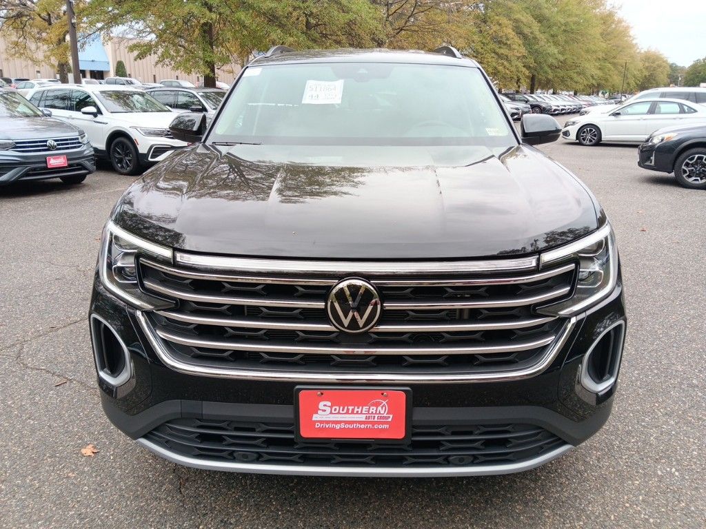 2025 Volkswagen Atlas 2.0T SE 8