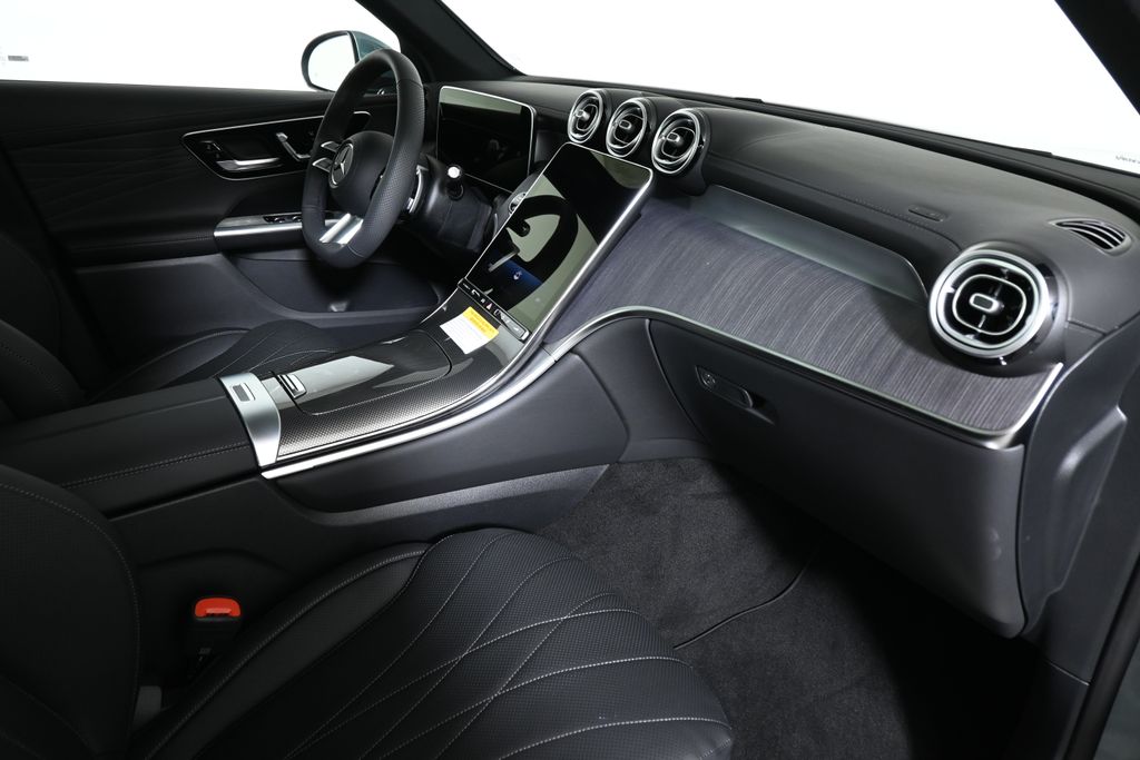 Thumbnail: 2026 Mercedes-Benz GLC - 20