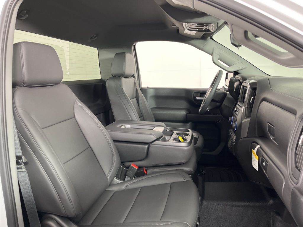 Thumbnail: 2026 Chevrolet Silverado 1500 - 13