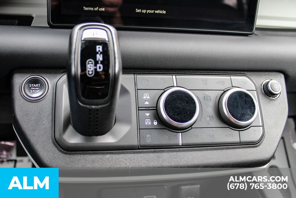 Used 2024 Black Land Rover S image 33
