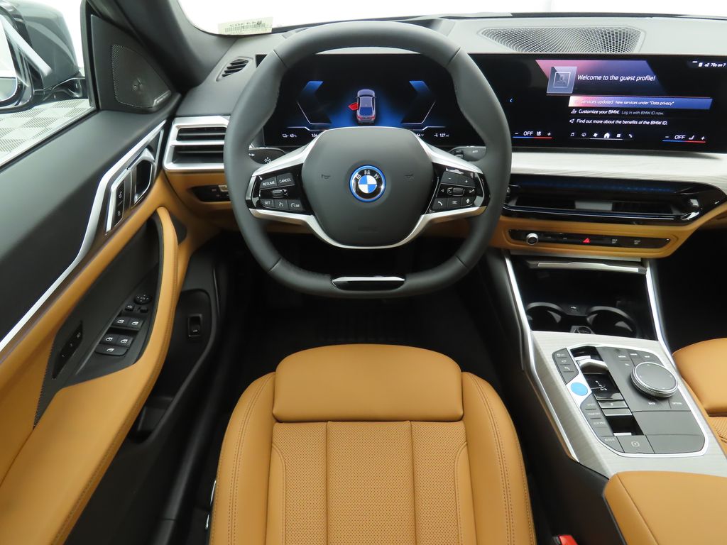 Thumbnail: 2026 BMW i4 - 10