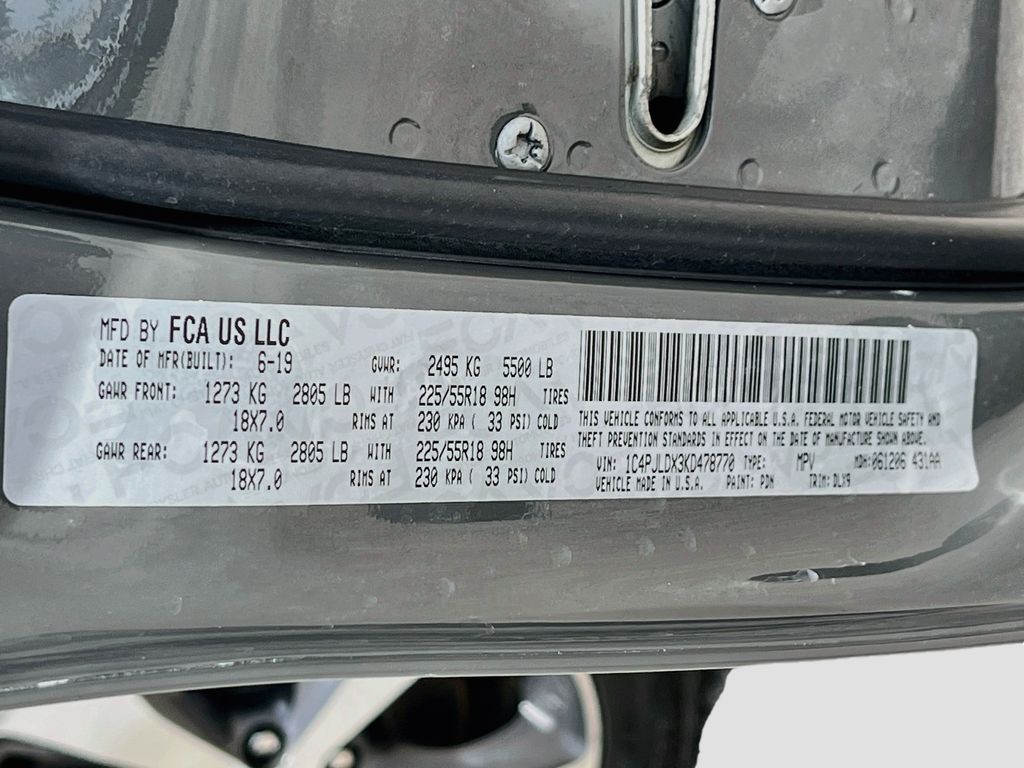 Used 2019 Gray Jeep Limited image 32