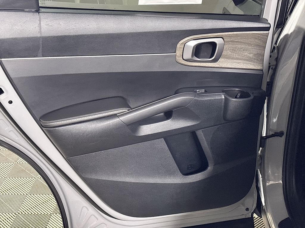 2022 Kia Sorento X-Line EX