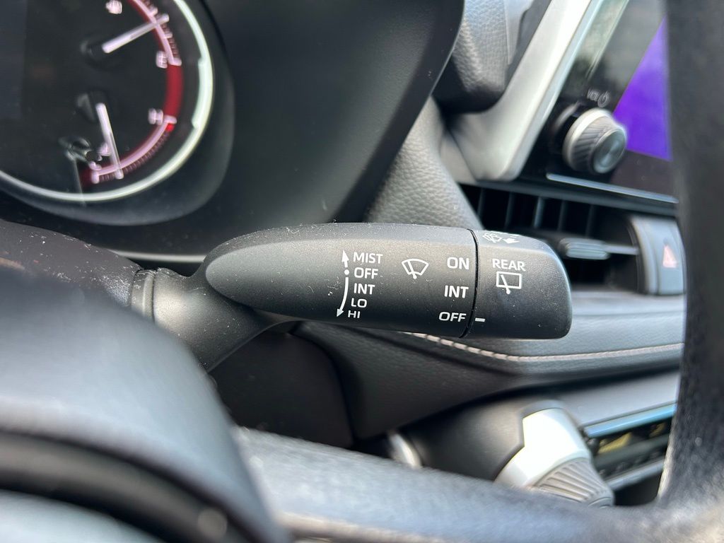 Thumbnail: 2024 Toyota RAV4 - 20