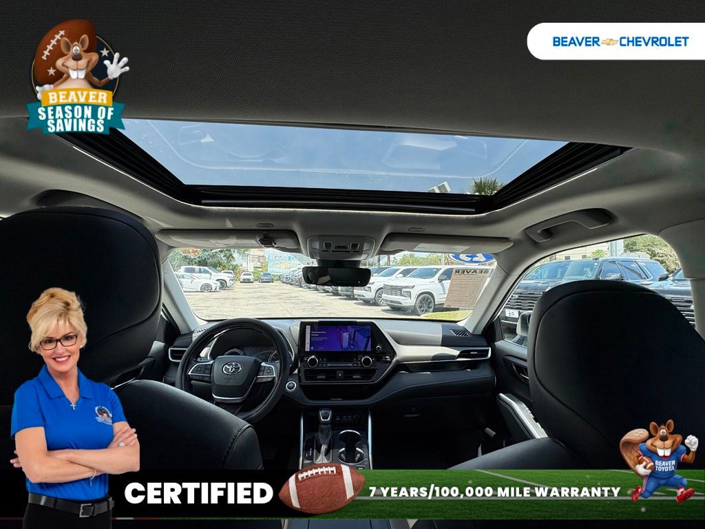 Used 2025 Toyota Highlander Hybrid SUV