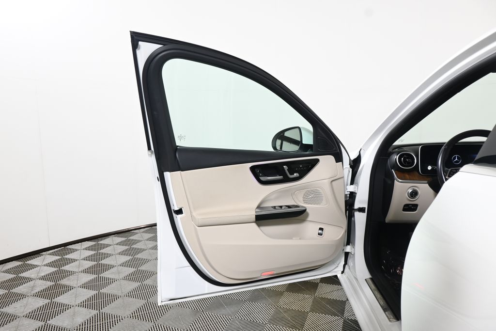 Thumbnail: 2023 Mercedes-Benz C-Class - 27