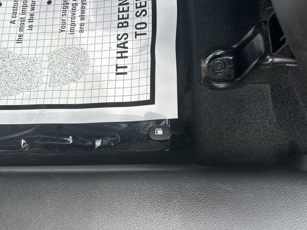 2013 Dune Kia Soul Plus FWD Hatchback