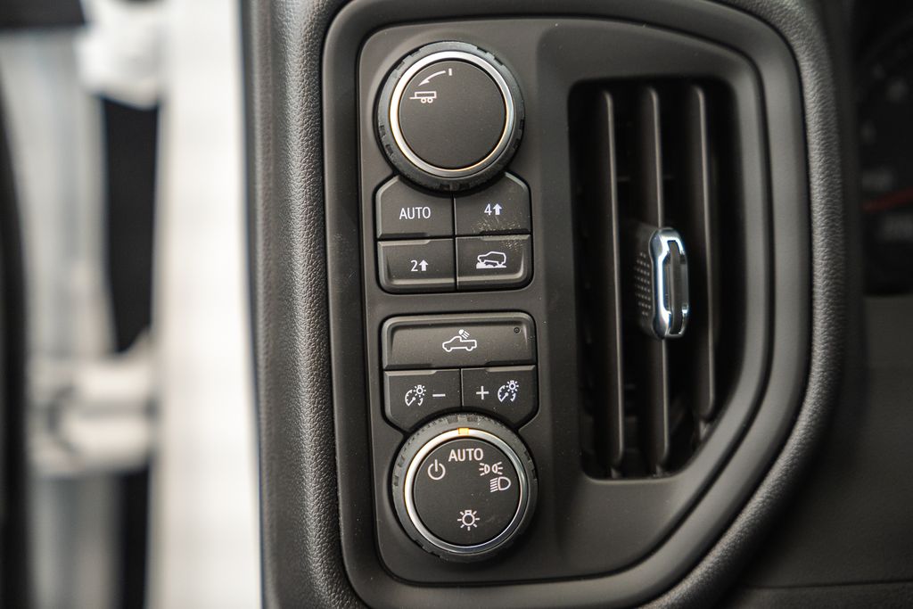 ChevroletSilverado 150038