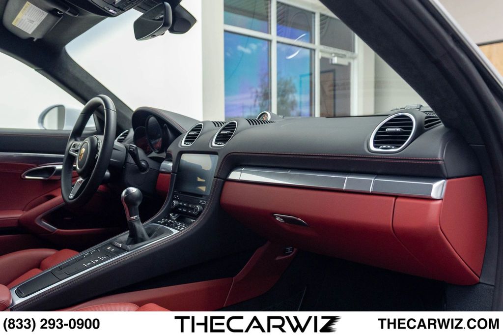2023 Porsche 718 Cayman