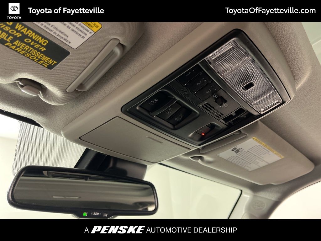 Thumbnail: 2022 Toyota 4Runner - 28