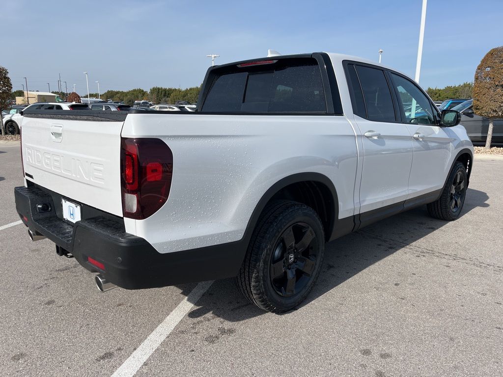 Thumbnail: 2026 Honda Ridgeline - 3