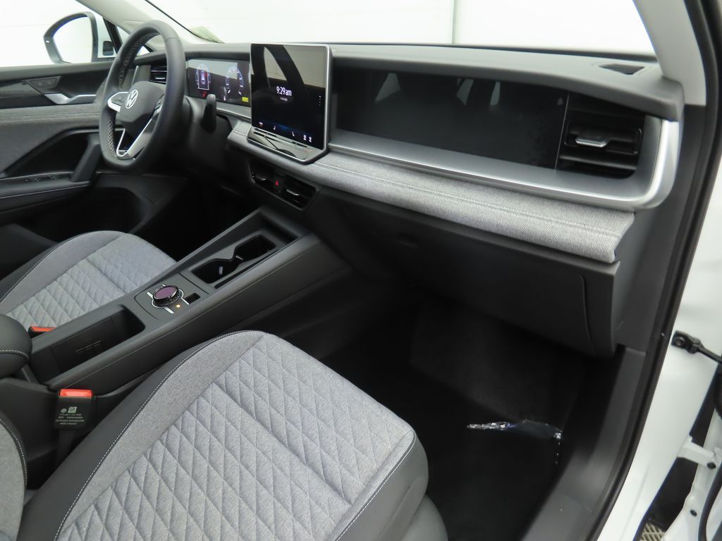 Thumbnail: 2026 Volkswagen Tiguan - 17