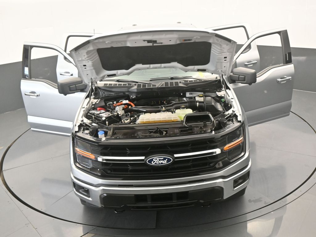 Used 2024 Silver Metallic Ford XLT image 85