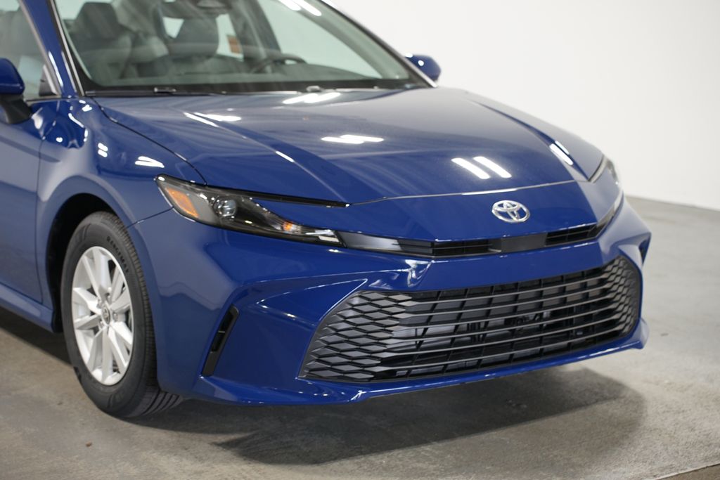 Thumbnail: 2025 Toyota Camry - 4