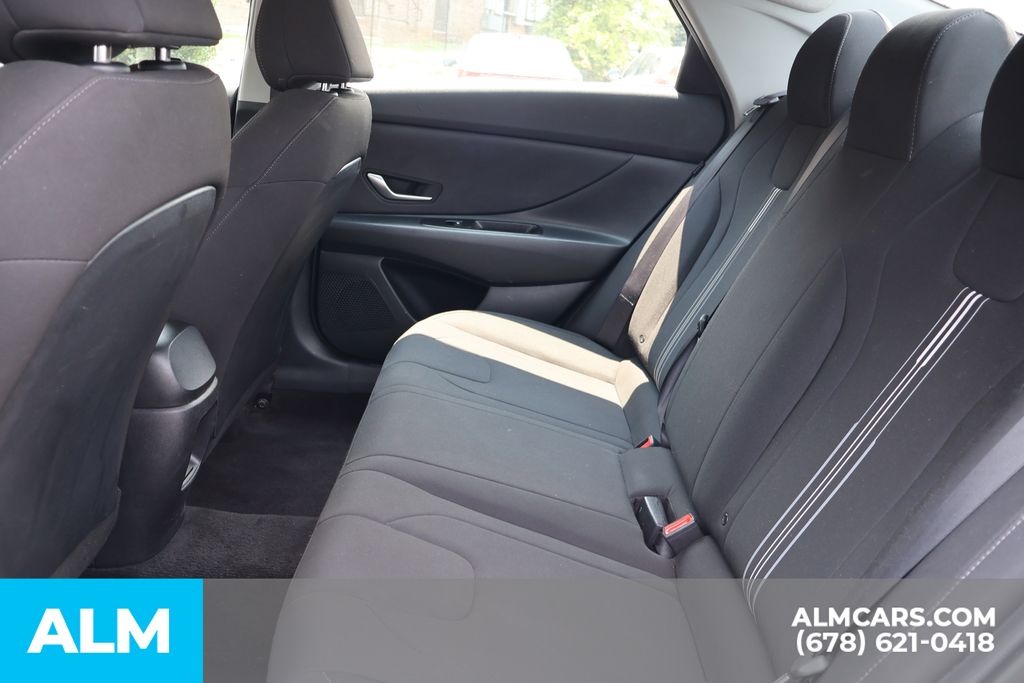 Used 2024 Gray Hyundai SEL image 16