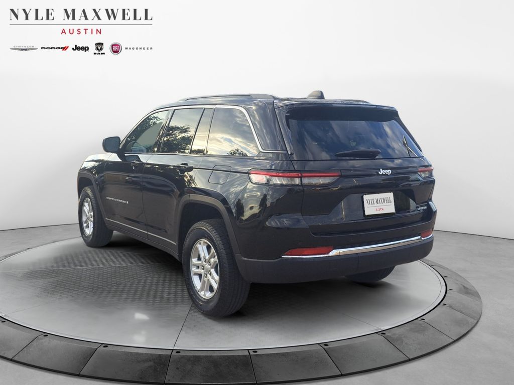 New Car 2025 Jeep Grand Cherokee  Laredo For Sale Under $40,000 In Austin, Texas
