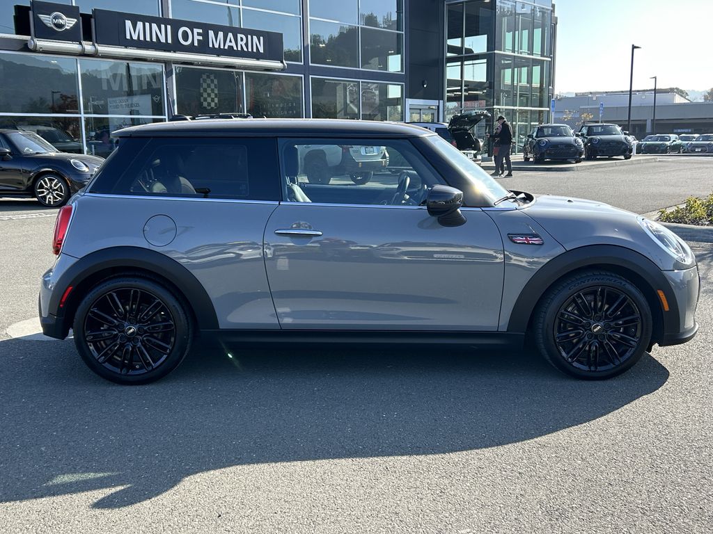 Thumbnail: 2022 MINI Cooper - 6