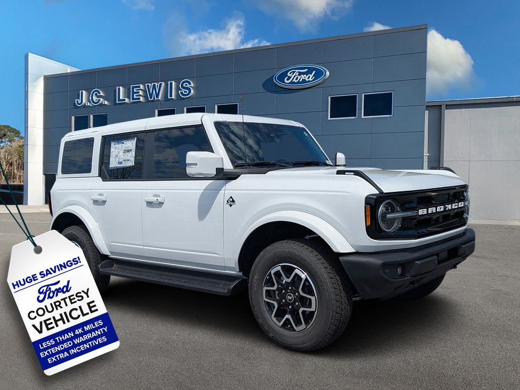 2025 Ford Bronco Outer Banks
