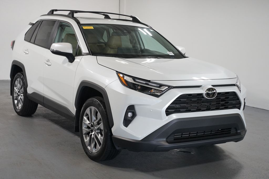 Thumbnail: 2025 Toyota RAV4 - 3