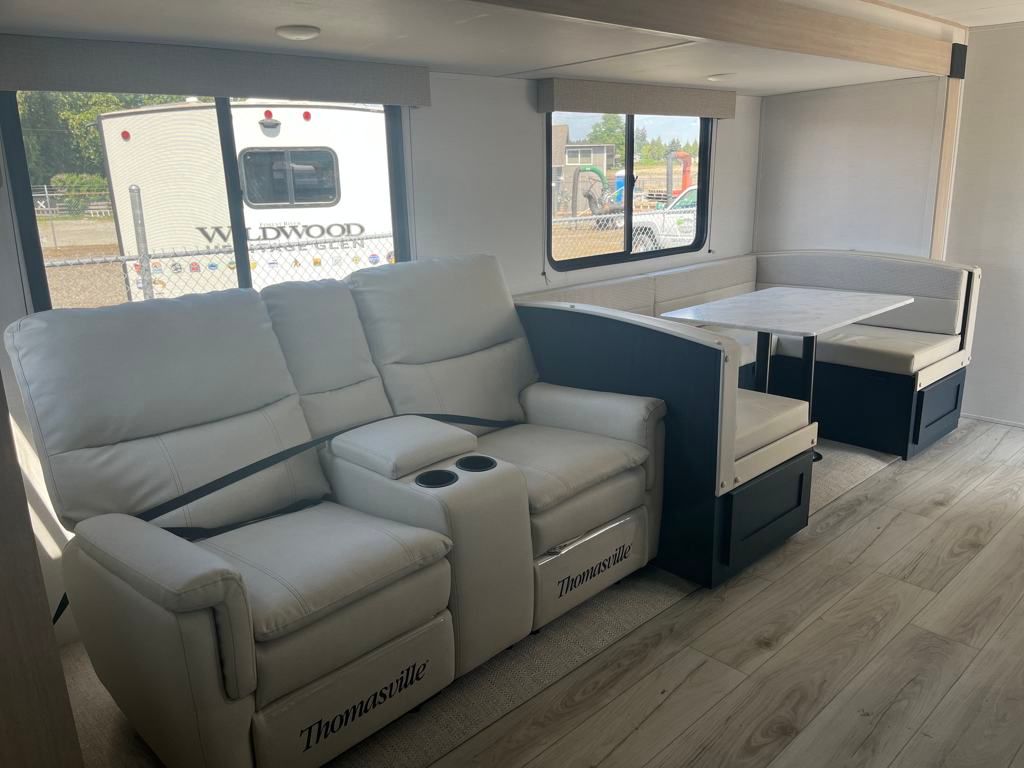 2025 White Prime Time Avenger 27DBS Travel Trailer