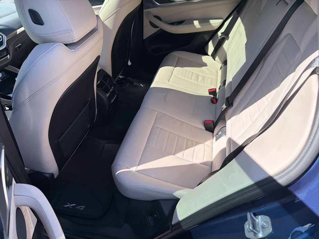 Thumbnail: 2023 BMW X4 - 7