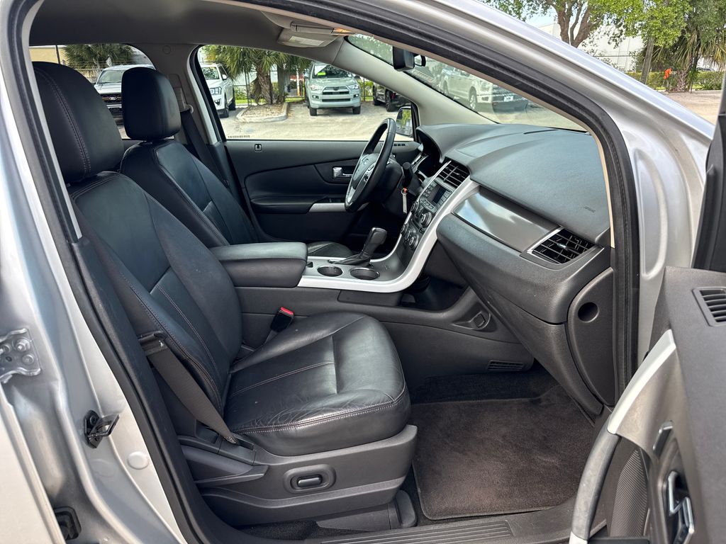 Used 2012 Silver Ford SEL image 18