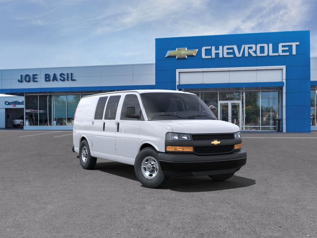 Express Cargo 2500 Regular Wheelbase