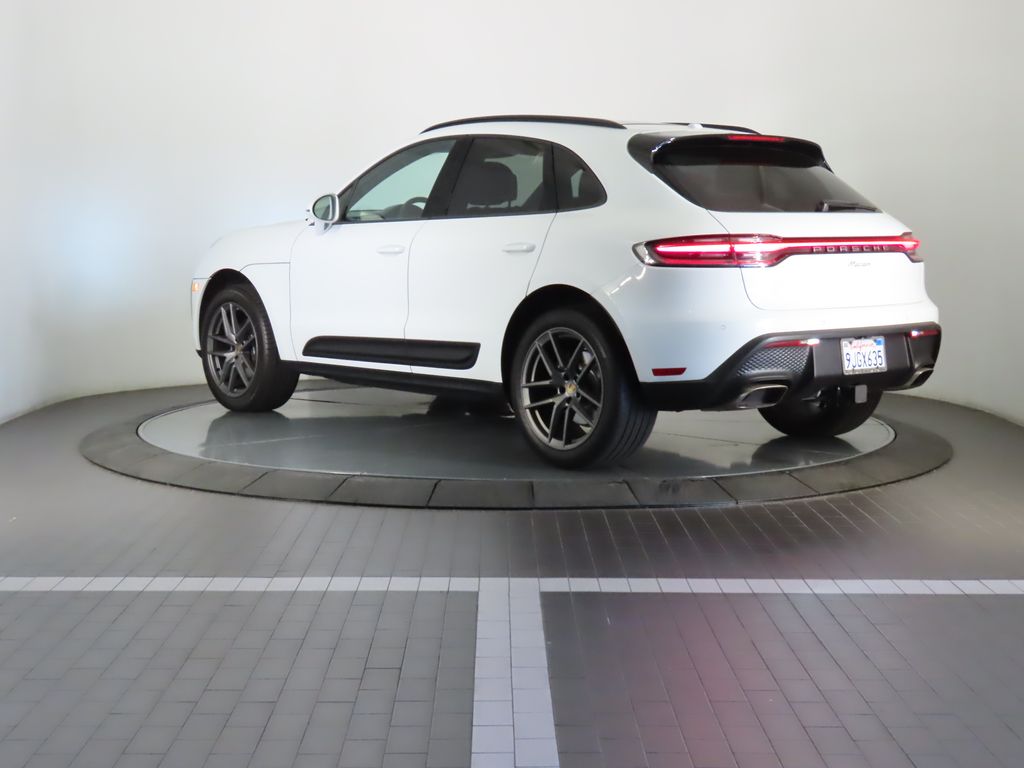 2023 Porsche Macan  3