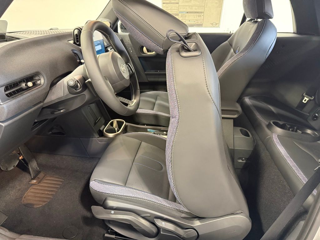 Thumbnail: 2026 MINI Cooper - 18