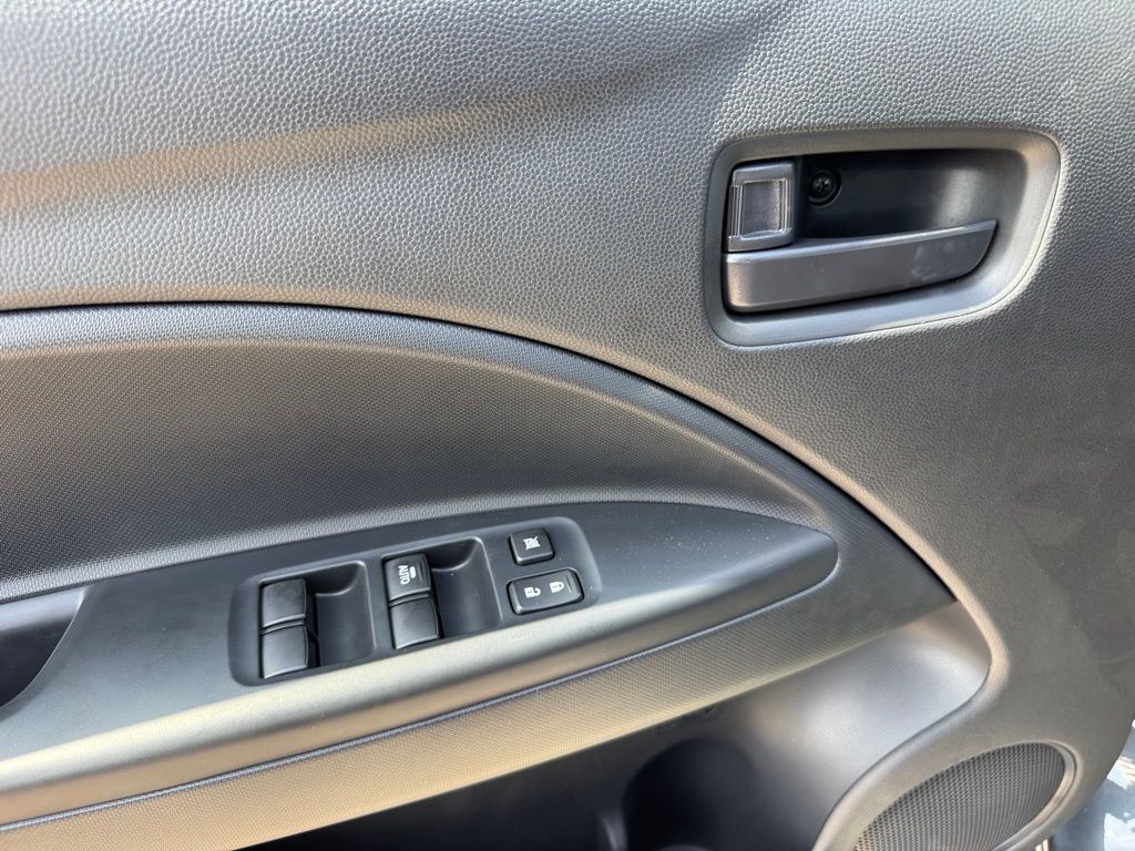 2024 Mitsubishi Mirage G4 ES photo 31