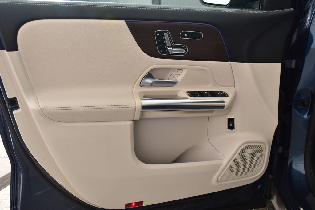 2021 Mercedes-Benz GLA 250 4MATIC 11