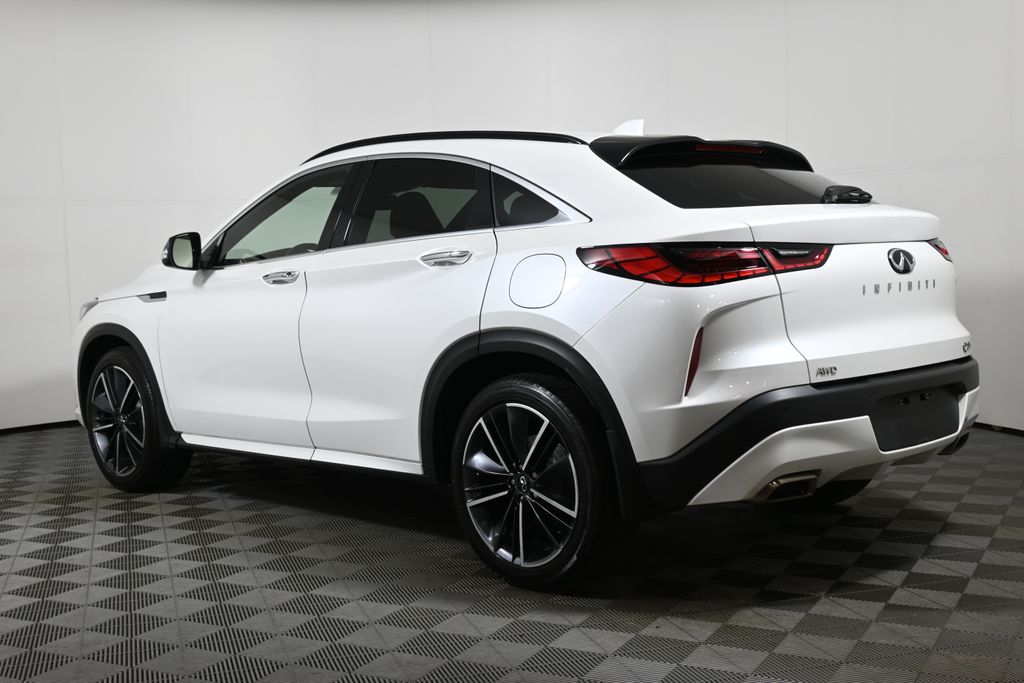 Thumbnail: 2023 INFINITI QX55 - 5