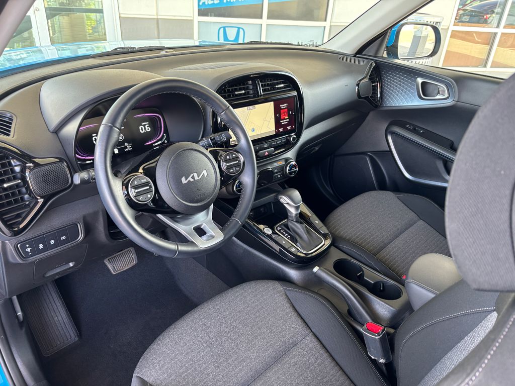 Thumbnail: 2023 Kia Soul - 9