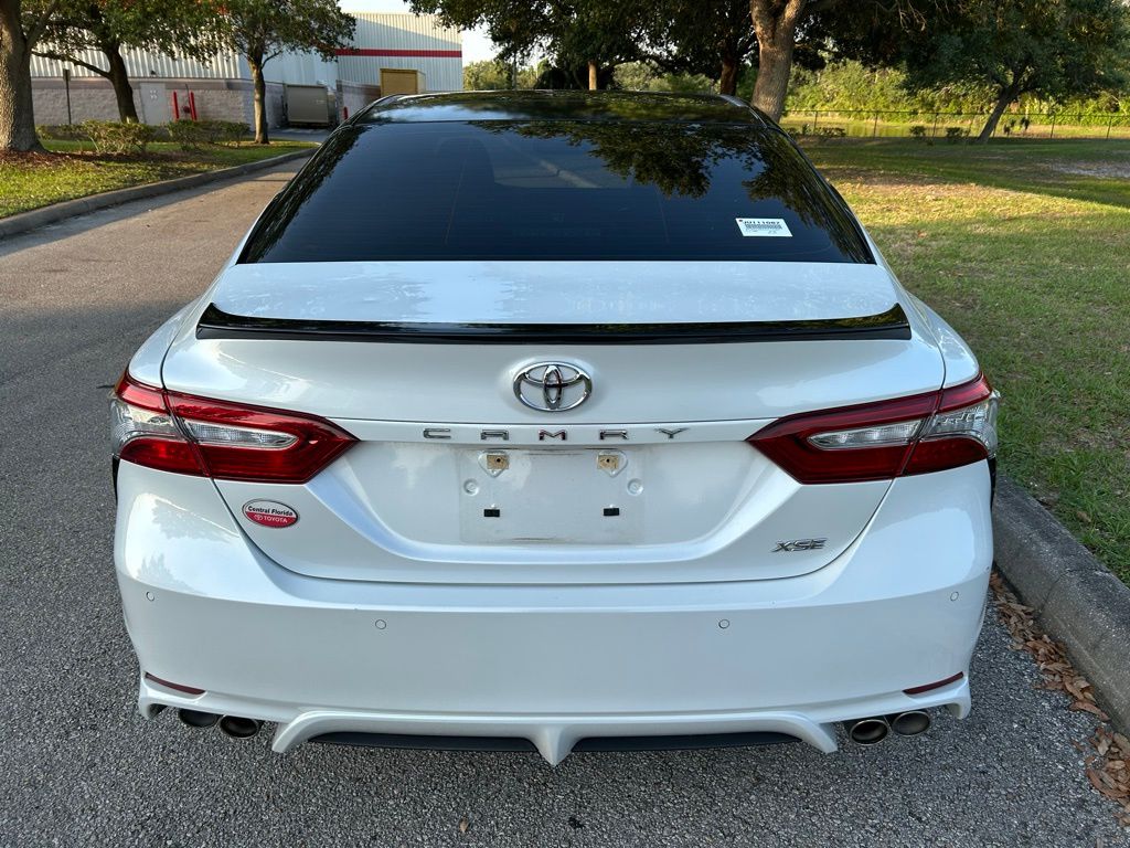 2018 Toyota Camry XSE 4