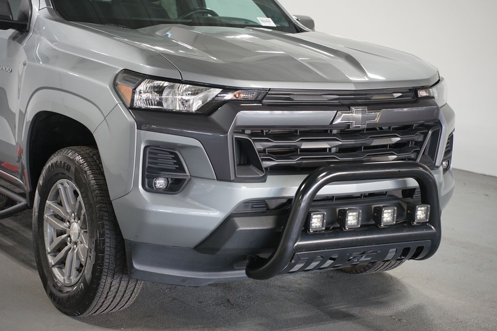 Thumbnail: 2024 Chevrolet Colorado - 4