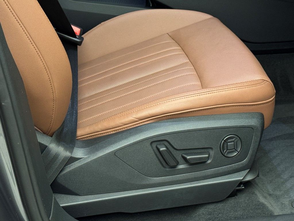 2023 Audi e-tron Premium Plus 23