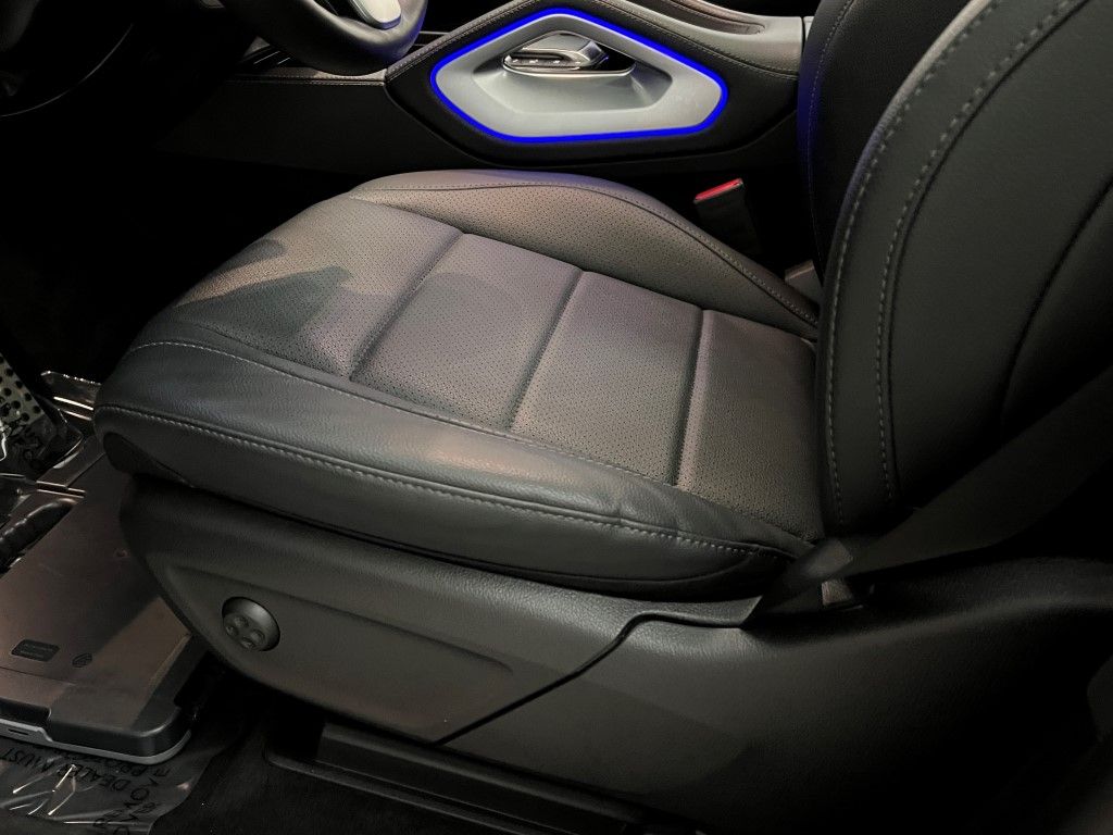 Thumbnail: 2022 Mercedes-Benz GLS - 23