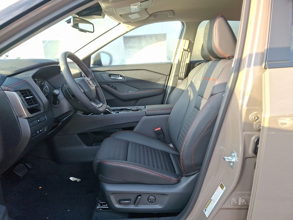 Thumbnail: 2026 Nissan Rogue - 6