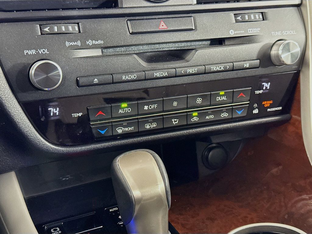 Thumbnail: 2019 Lexus RX - 16