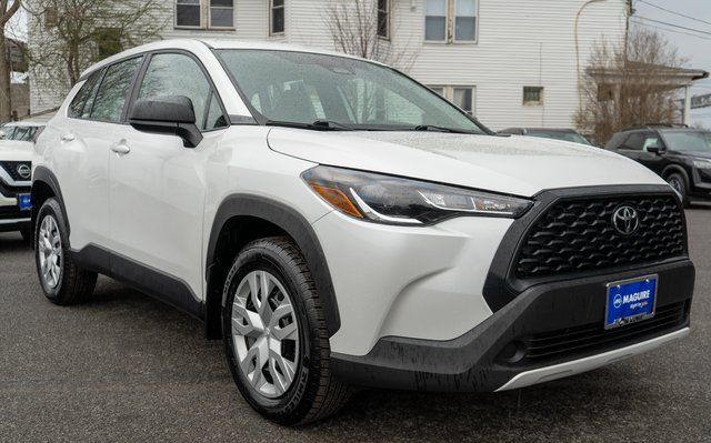 2023 Toyota Corolla Cross L - 3