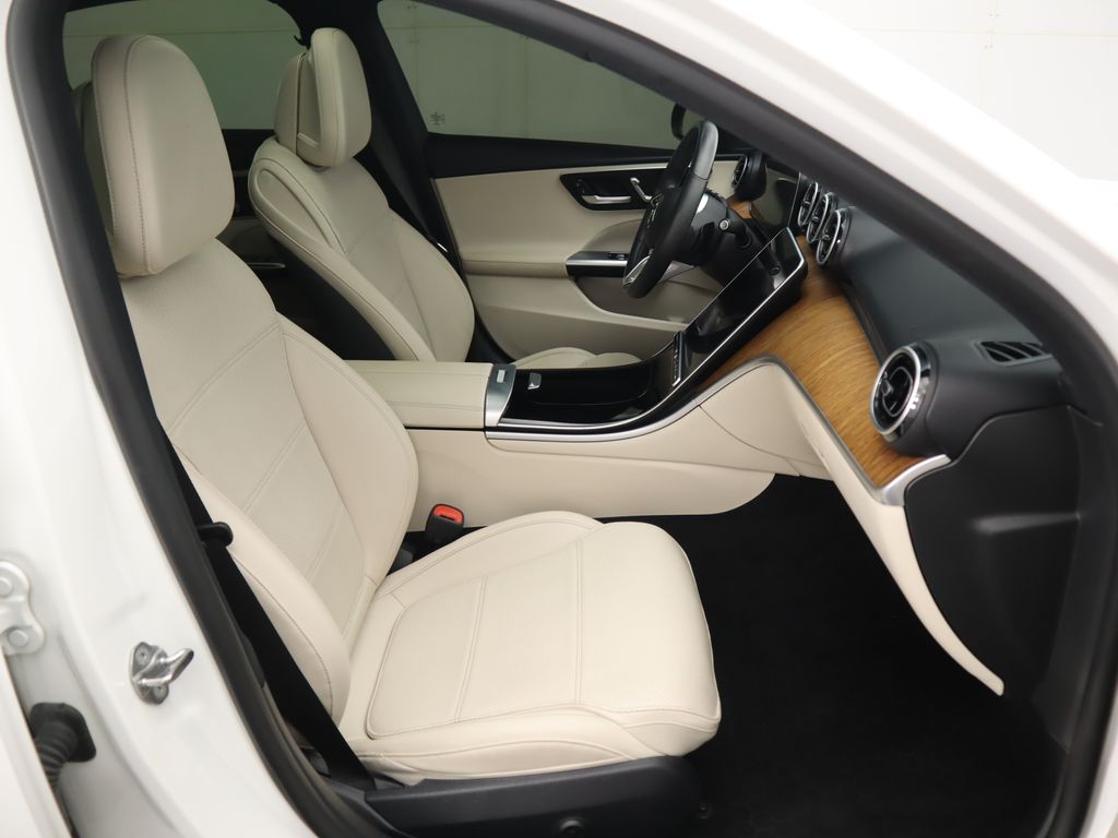 Thumbnail: 2022 Mercedes-Benz C-Class - 20